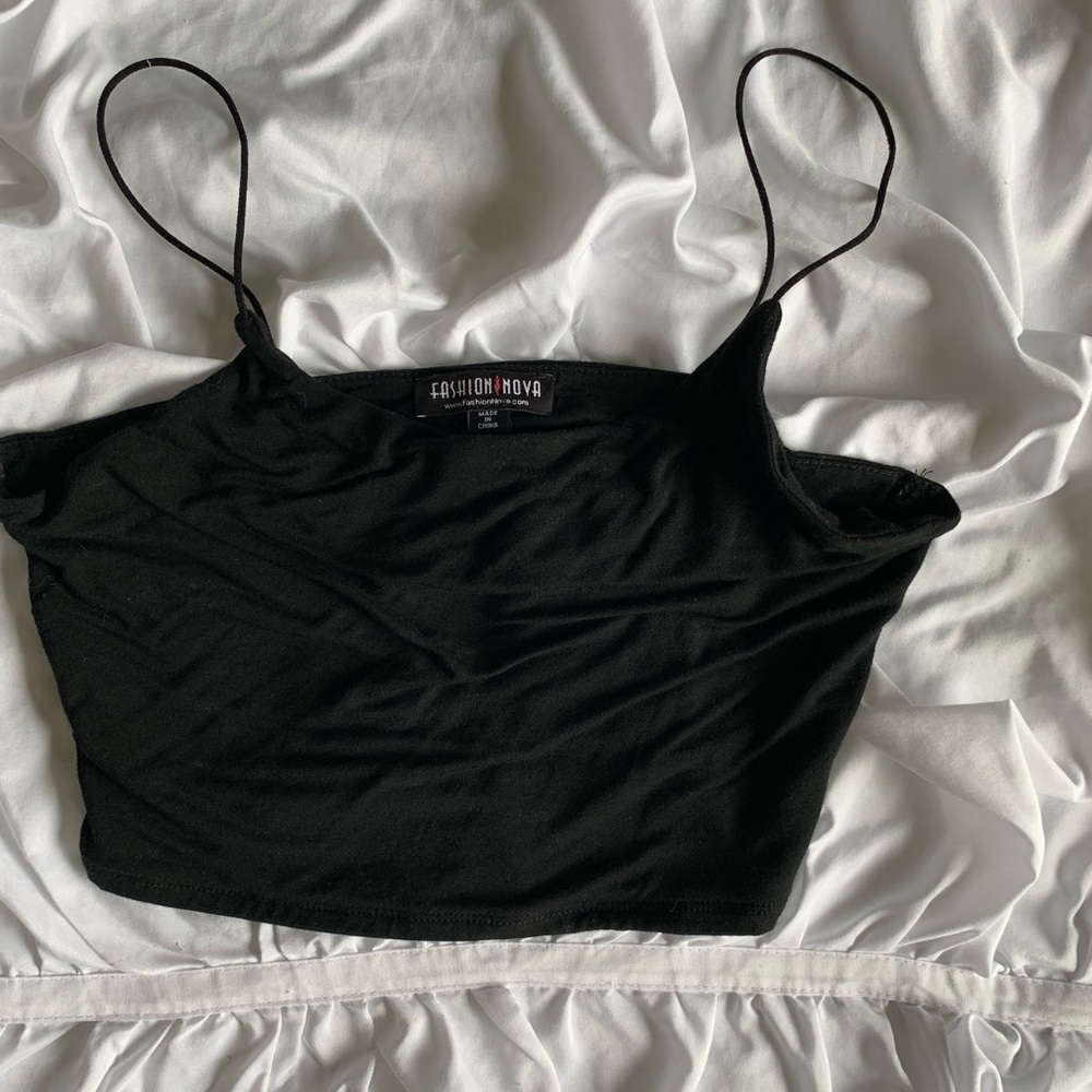 Fashion nova crop